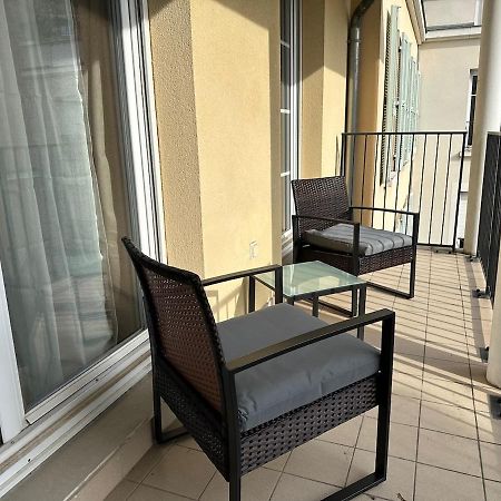 L'Escale Du Trianon Apartman Le Plessis-Robinson Kültér fotó