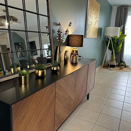 L'Escale Du Trianon Apartman Le Plessis-Robinson Kültér fotó