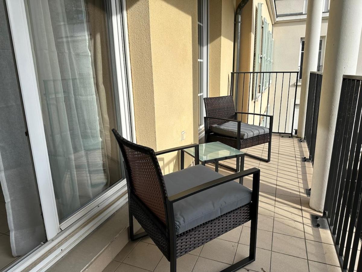 L'Escale Du Trianon Apartman Le Plessis-Robinson Kültér fotó