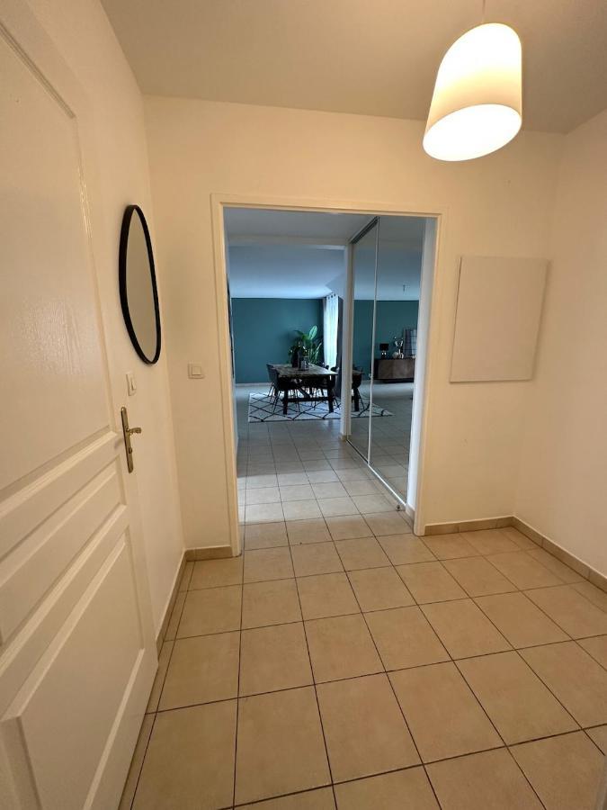 L'Escale Du Trianon Apartman Le Plessis-Robinson Kültér fotó