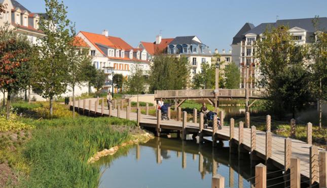 L'Escale Du Trianon Apartman Le Plessis-Robinson Kültér fotó