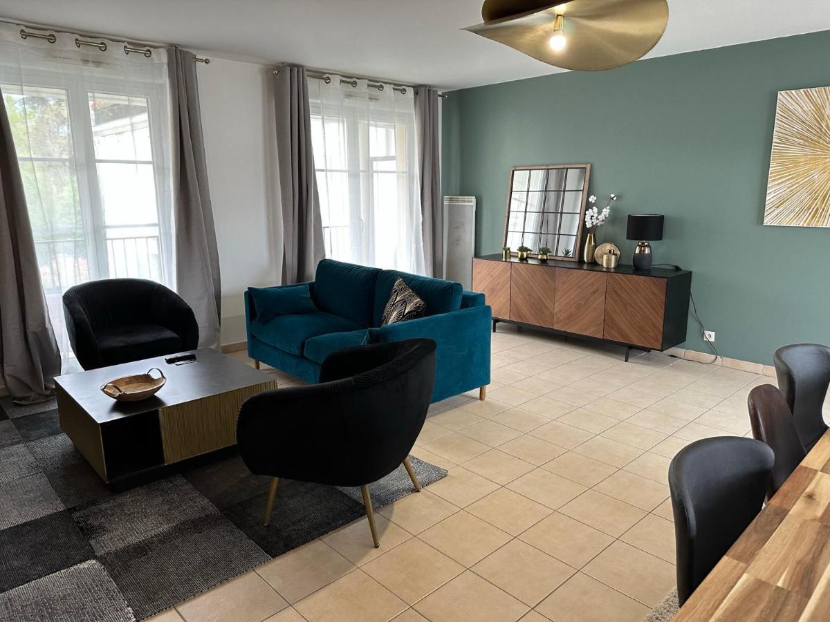 L'Escale Du Trianon Apartman Le Plessis-Robinson Kültér fotó
