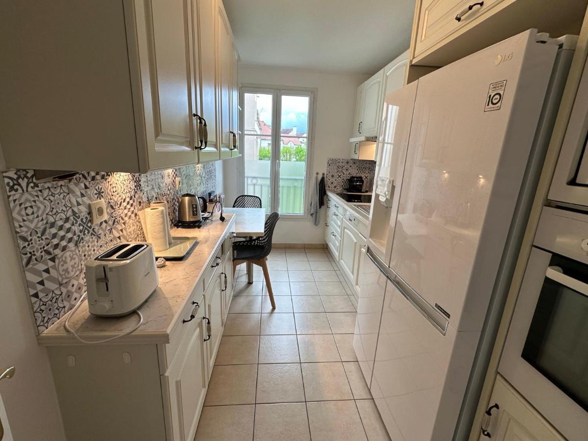 L'Escale Du Trianon Apartman Le Plessis-Robinson Kültér fotó